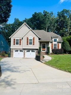 102 Maplewood Court
