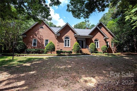 1001 Brandon Court