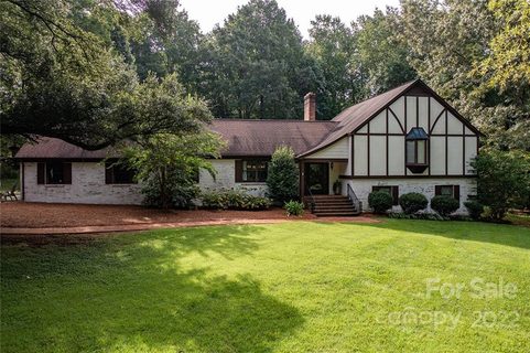 1303 Knolls Drive sold home in The Knolls, Newton, NC