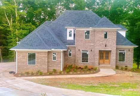 2407 Falling Leaf Court sold home in Tealwood, Rock Hill, SC