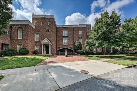 453 Fenton Place