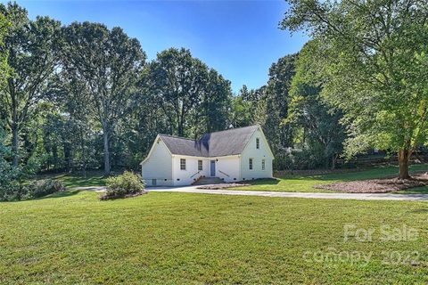 8810 Brigadier Lane sold home in Jefferson Colony, Mint Hill, NC