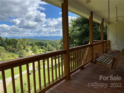 325 Madison Heights Drive sold home in Madison Heights, Marshall, NC