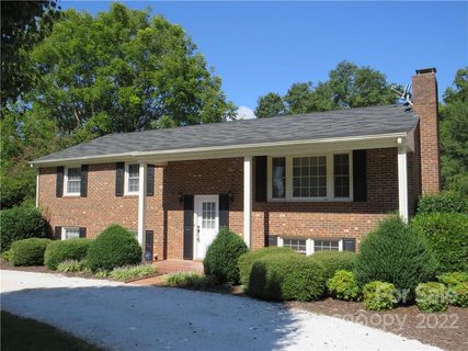 250 Ellington Street sold home in Ellington Heights, Spindale, NC