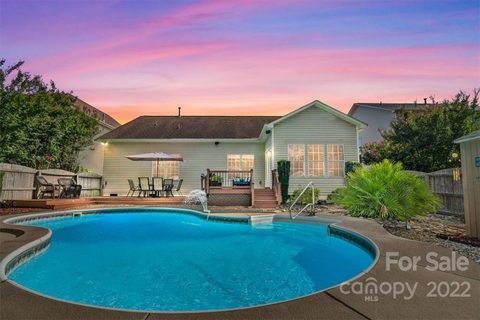 1003 Grayscroft Drive