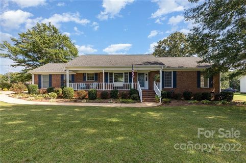 302 Fox Fire Run sold home in Fox Fire, Gastonia, NC
