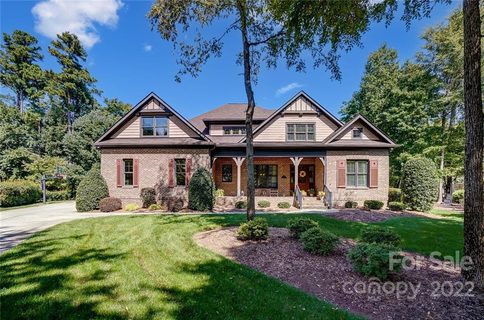 127 Ewart Place