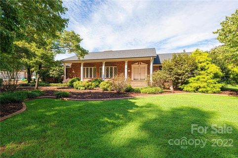 516 Deauville Road