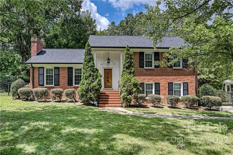 Previously sold for $740,000
