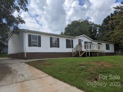 318 Charles Street sold manufactured home in Rolling Hills, Statesville, NC