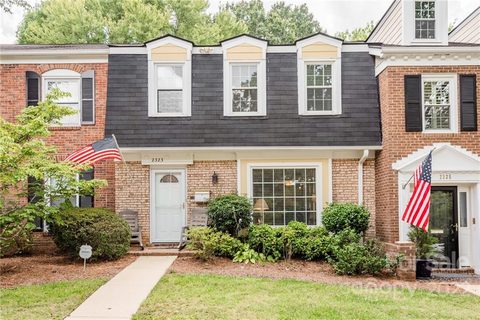 2323 Hayloft Circle