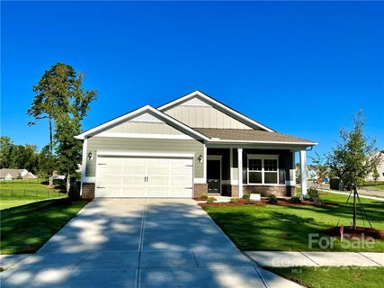 203 Fall Oak Terrace