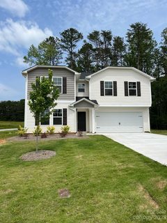 111 Shoreline Drive sold home in Lake Shore Estates, New London, NC