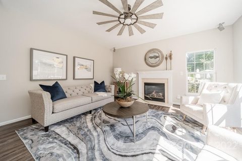9334 Autumn Applause Drive sold home in Blakeney Heath - Fieldstone, Charlotte, NC