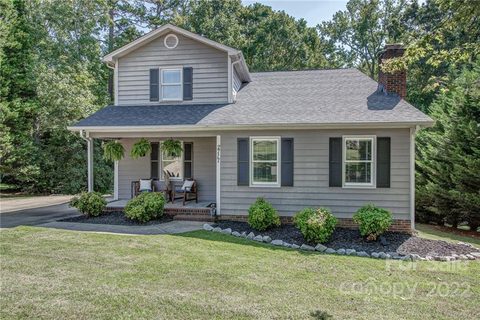 2717 Stockwood Drive