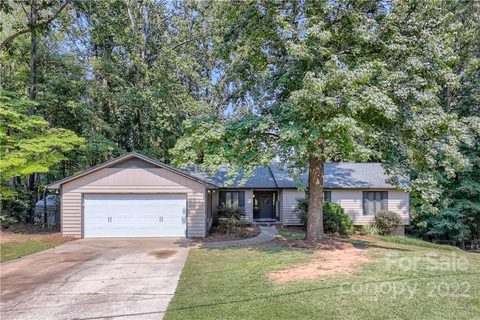 8009 Golf Course Drive