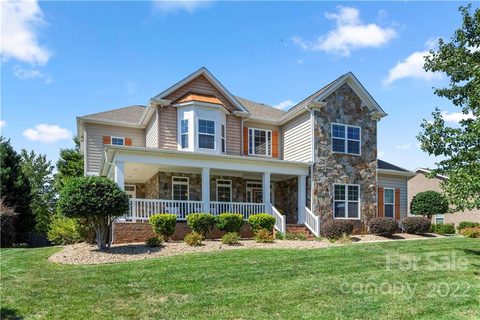 720 Irish Green Drive 42 sold home in Mill Creek Falls, Lake Wylie, SC