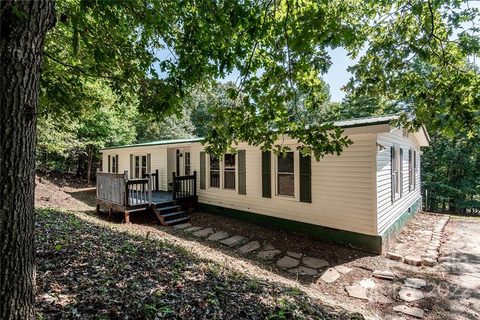 152 River Breeze Drive sold home in River Breeze, Morganton, NC