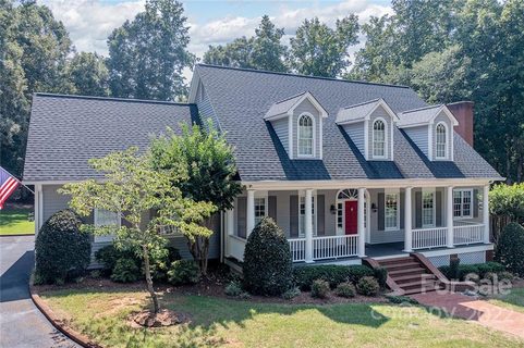 2953 Ninth Tee Drive sold home in Fairway Acres, Newton, NC
