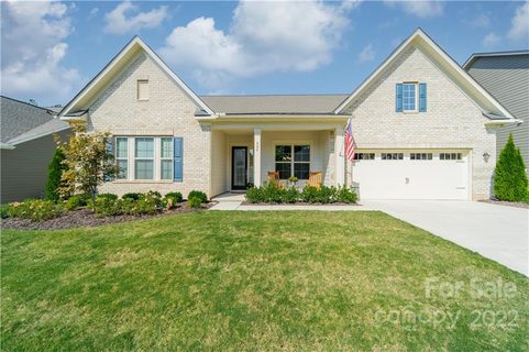 924 Raffaelo View