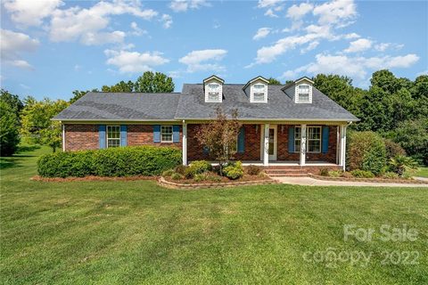 4318 Briarcliff Drive sold home in Briarcliff, Monroe, NC