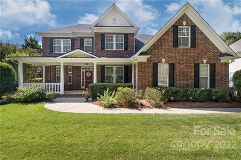 2201 Dogwood Bay Lane