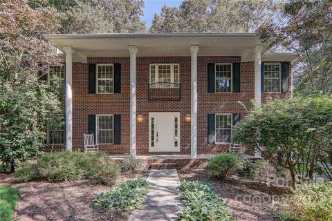 219 Sweetwater Hills Drive