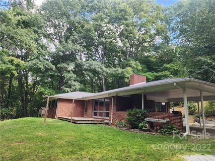 21 Woodstock Drive sold home in Rocky Springs, Burnsville, NC