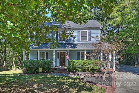 2301 Hunters Bluff Drive