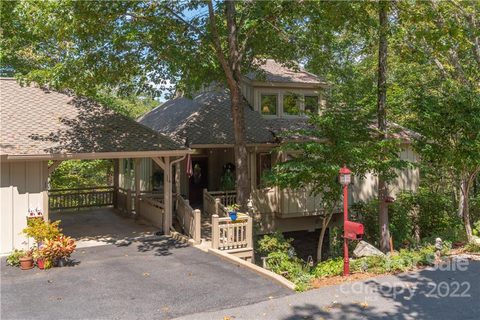 285 Bob White Loop sold home in Quail Ridge Villas, Waynesville, NC