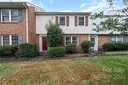 8842 Hunter Ridge Drive sold home in Charlotte, SC
