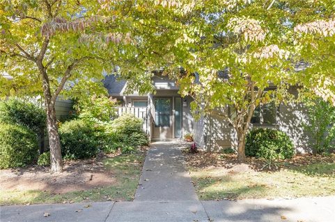 539 Crowfields Lane