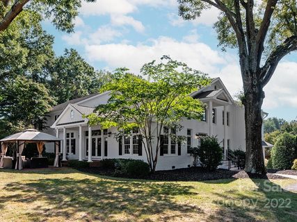 5200 Sardis Road