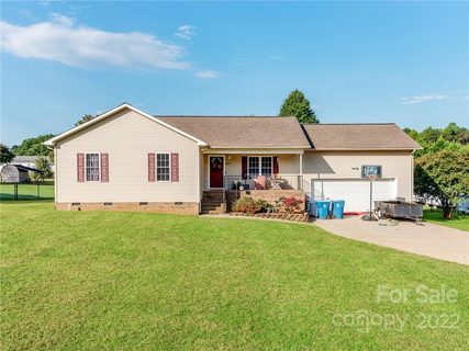 207 Pengrove Drive sold home in Crestview, Stony Point, NC