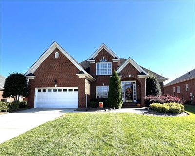 2216 Pinefield Court sold home in Waterford Place, Gastonia, NC