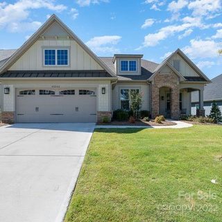 45343 Misty Bluff Drive l255