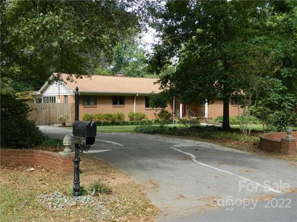 6523 Williams Road
