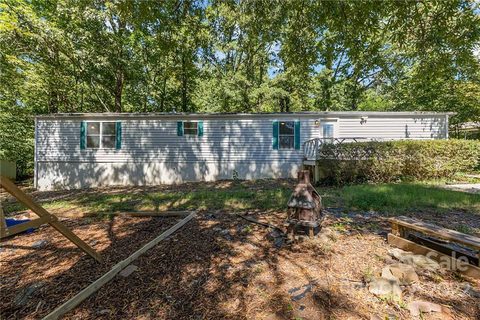 6909 Aerowood Circle sold manufactured home in Aerowood, Waxhaw, NC