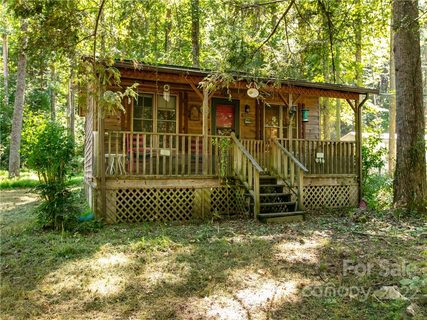 2848 Green River Cove Road sold home in White Water Mountain, Saluda, NC