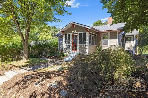 Previously sold for $693,700