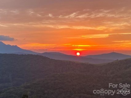 107 Overlook Drive sold home in Apple Tree Ridge, Newland, NC