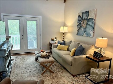140 Ne Lake Concord Road B9 sold condo in Candlewood Square, Concord, NC