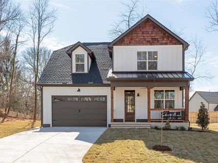 34 Myrtle Lee Cove