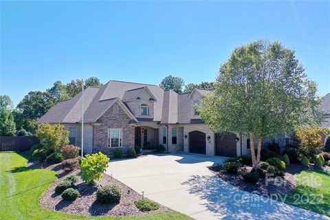 131 Kapstone Crossing sold home in Kapstone, Lexington, NC
