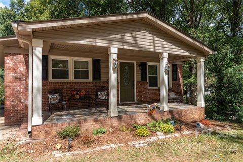 1208 Johnson Drive sold home in Westgate, Cherryville, NC