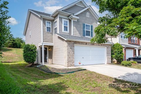 13528 Glasgow Green Lane sold home in Berkshire, Charlotte, NC