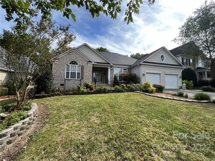 497 Nw Montgrove Place