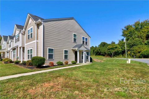 808 Ranchero Street sold home in Vintage Place Townhomes, Statesville, NC