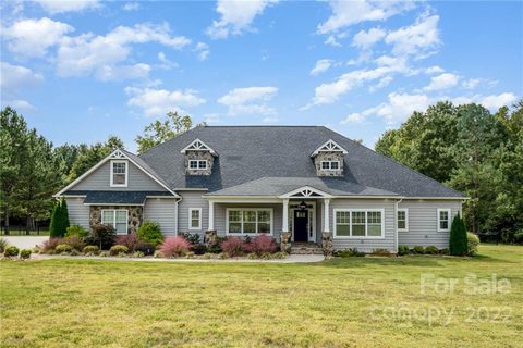 2015 Roadrunner Road sold home in Flying Eagle Estates, Clover, SC