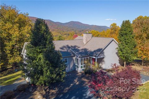 329 Sams Trail sold home in Balsam Meadows, Waynesville, NC
